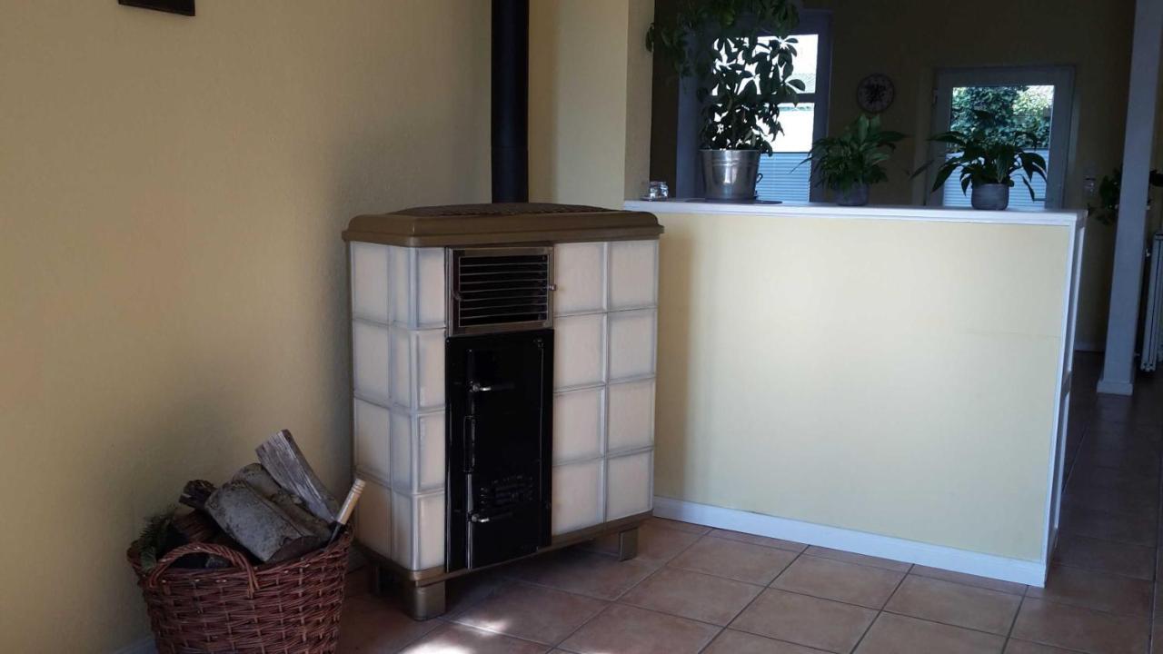 Schoene Ferienwohnung Im Alten Gasthaus In Stoltebuell エクステリア 写真