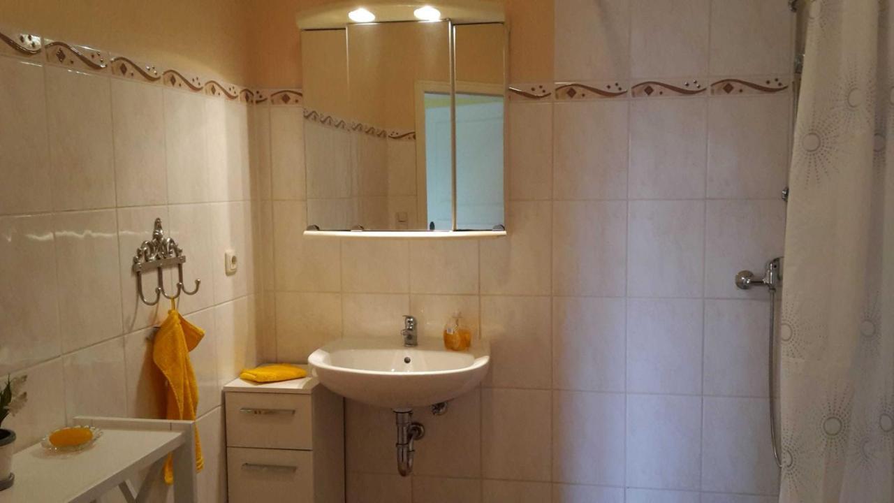 Schoene Ferienwohnung Im Alten Gasthaus In Stoltebuell エクステリア 写真